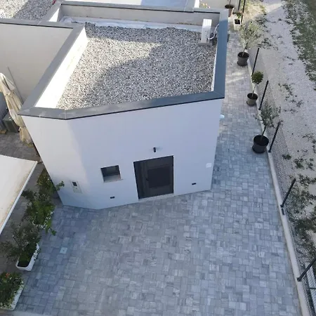 Matea Pool House *